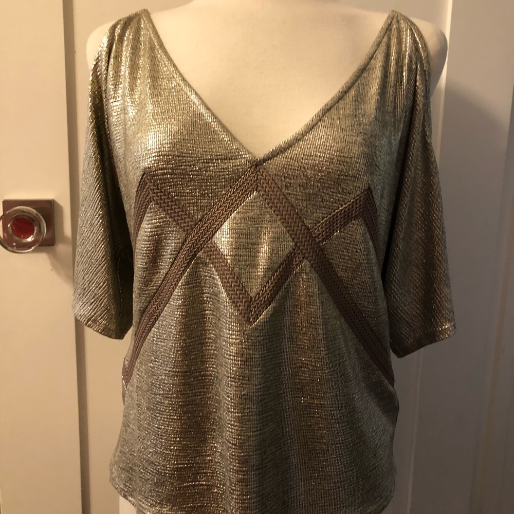 Gorgeous off the shoulder blouse